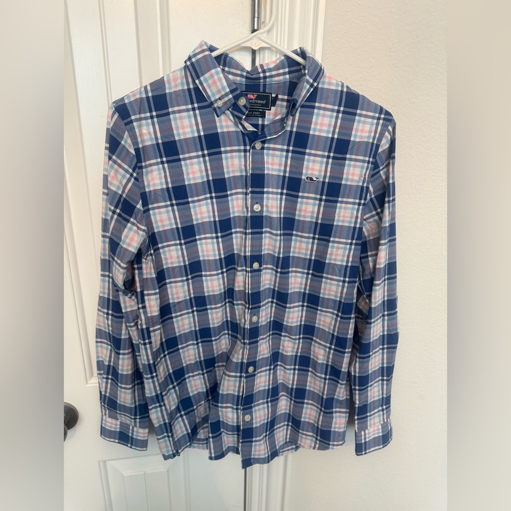Vineyard Vines Blue and Pink Casual Button Down Shirt